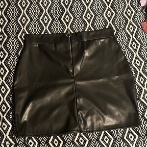 SHEIN Black Leather-Look Mini Skirt
